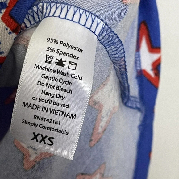 LuLaRoe Irma Patrioric Stars USA Shirt Size XXS NWT - Picture 4 of 5